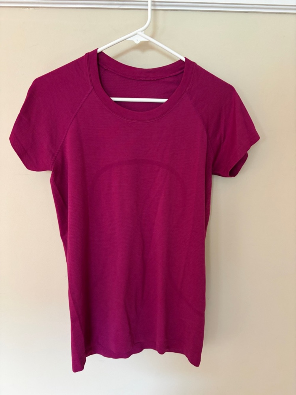 Lululemon swiftly tech short sleeve